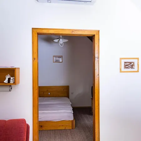 Gesztenye Nyaralopark 벌러토누드버리