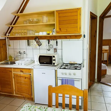 Gesztenye Nyaralopark * Balatonudvari