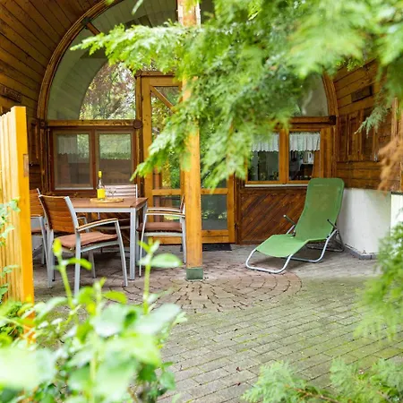 Hotel apartamentowy Gesztenye Nyaralopark