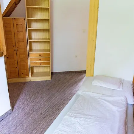 Gesztenye Nyaralopark アパートホテル