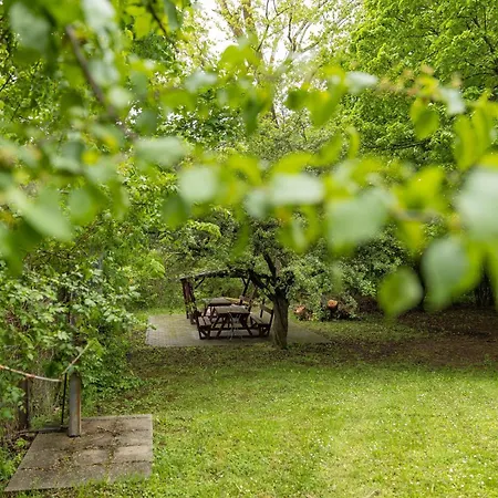 Gesztenye Nyaralópark Apartmanhotel Balatonudvari