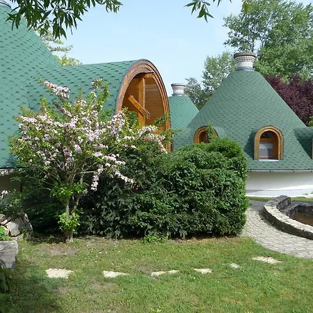 Gesztenye Nyaralopark Hotel apartamentowy Balatonudvari