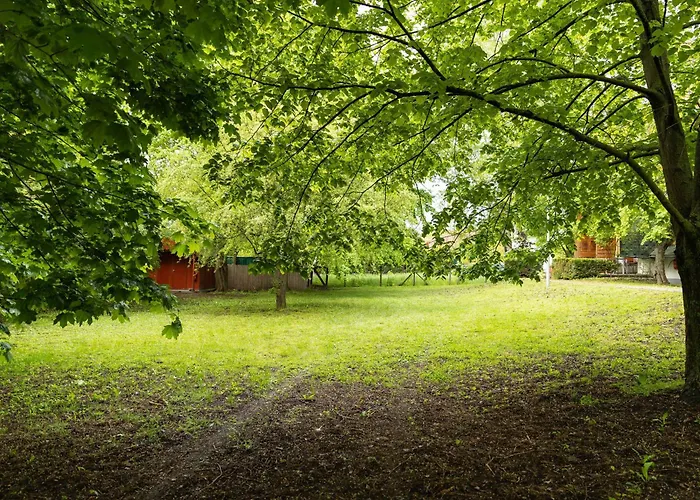 Gesztenye Nyaralópark 3* Balatonudvari